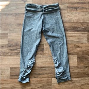 Vogo Athletica yoga crops